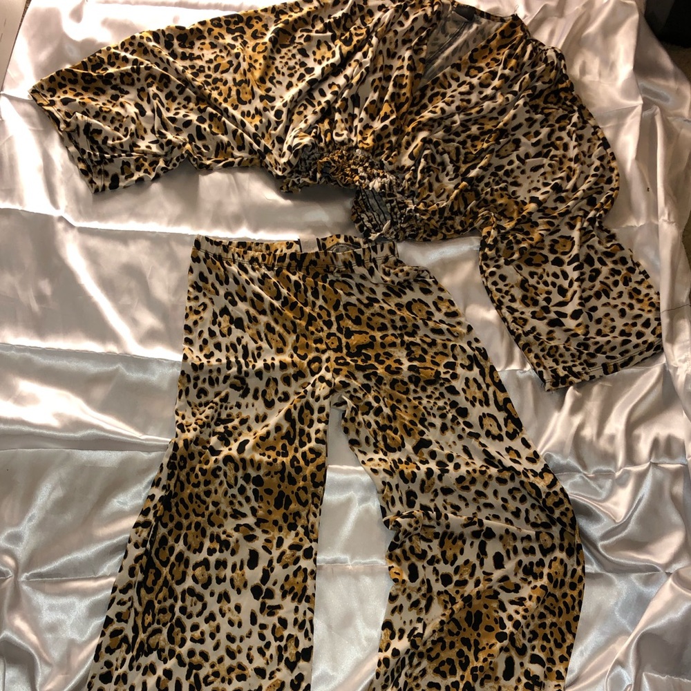2 piece wide leg leopard print top and pant